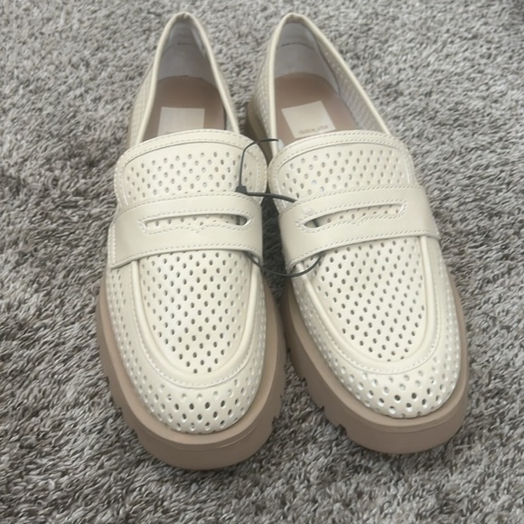 Dolce Vita Womens Malila Perforated Chunky Loafers - Picture 3 of 8